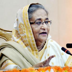 বাইরের না, ঘরের শত্রুই বিভীষণ: শেখ হাসিনা বাইরের না, ঘরের শত্রুই বিভীষণ: শেখ হাসিনা