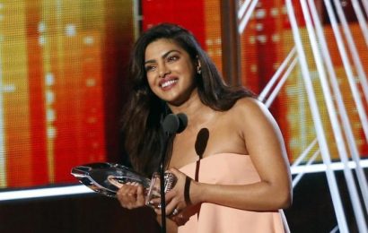 আবারও পিপল’স চয়েজ প্রিয়াংকা আবারও পিপল’স চয়েজ প্রিয়াংকা